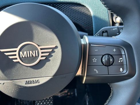 Used 2025 MINI Cooper Countryman S w/ Comfort Package Max image 20