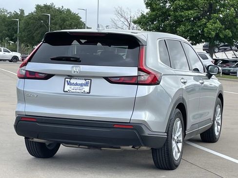 Used 2025 Honda CR-V EX-L image 4