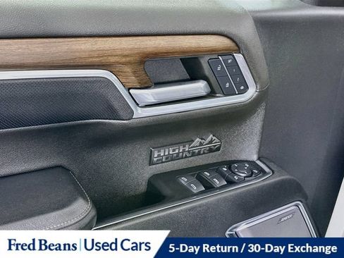 Certified 2024 Chevrolet Silverado 1500 High Country w/ High Country Premium Package AWD/4WD image 24