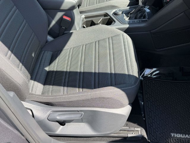 Used 2023 Volkswagen Tiguan S AWD/4WD image 11