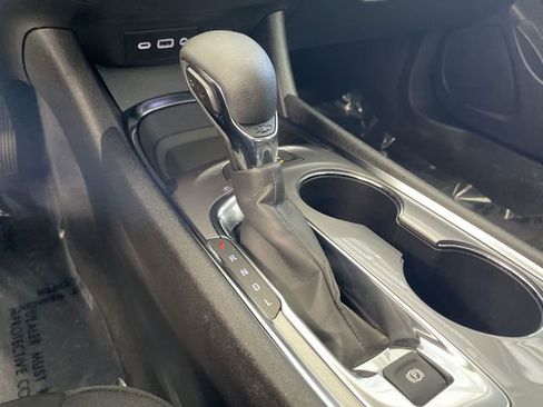 Used 2024 Chevrolet Malibu LT image 26