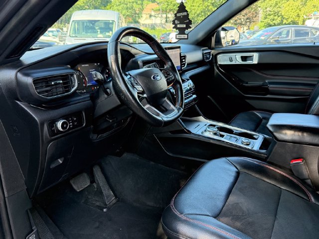 Used 2023 Ford Explorer ST-Line w/ Class IV Trailer Tow Package AWD/4WD image 20