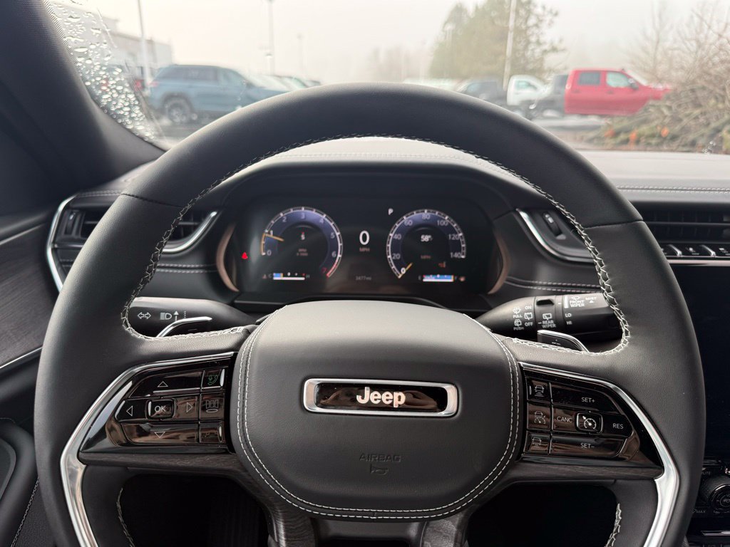 New 2025 Jeep Grand Cherokee Overland AWD/4WD image 20