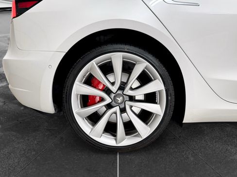 Used 2018 Tesla Model 3 Long Range AWD/4WD image 36