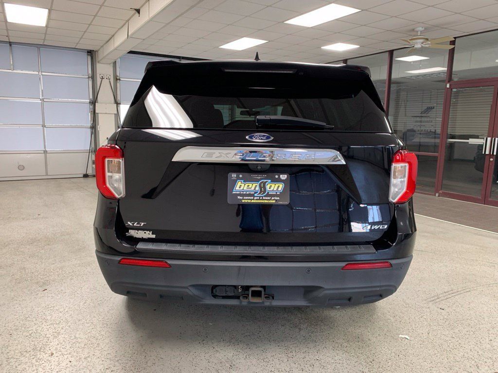 Used 2021 Ford Explorer XLT w/ Class III Trailer Tow Package AWD/4WD image 5