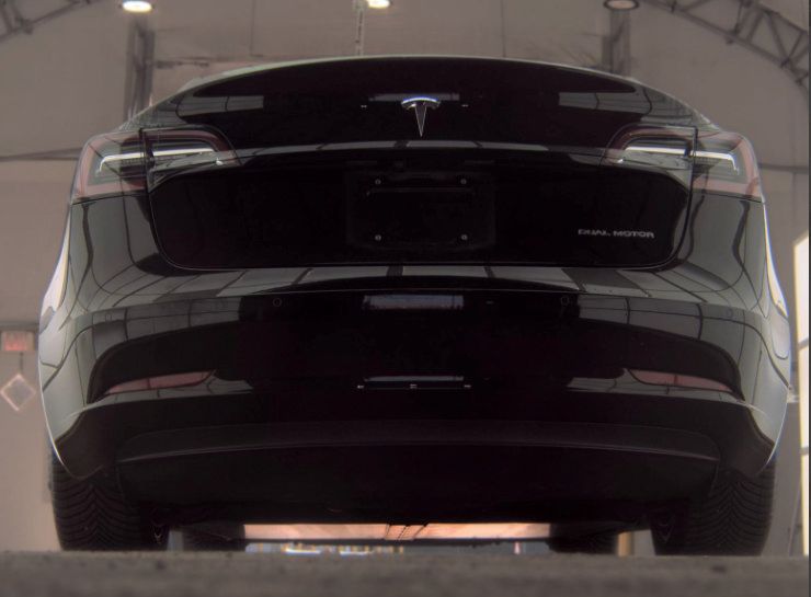 Used 2018 Tesla Model 3 Long Range AWD/4WD image 10