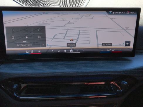 Used 2025 BMW 330i Sedan w/ Convenience Package image 24