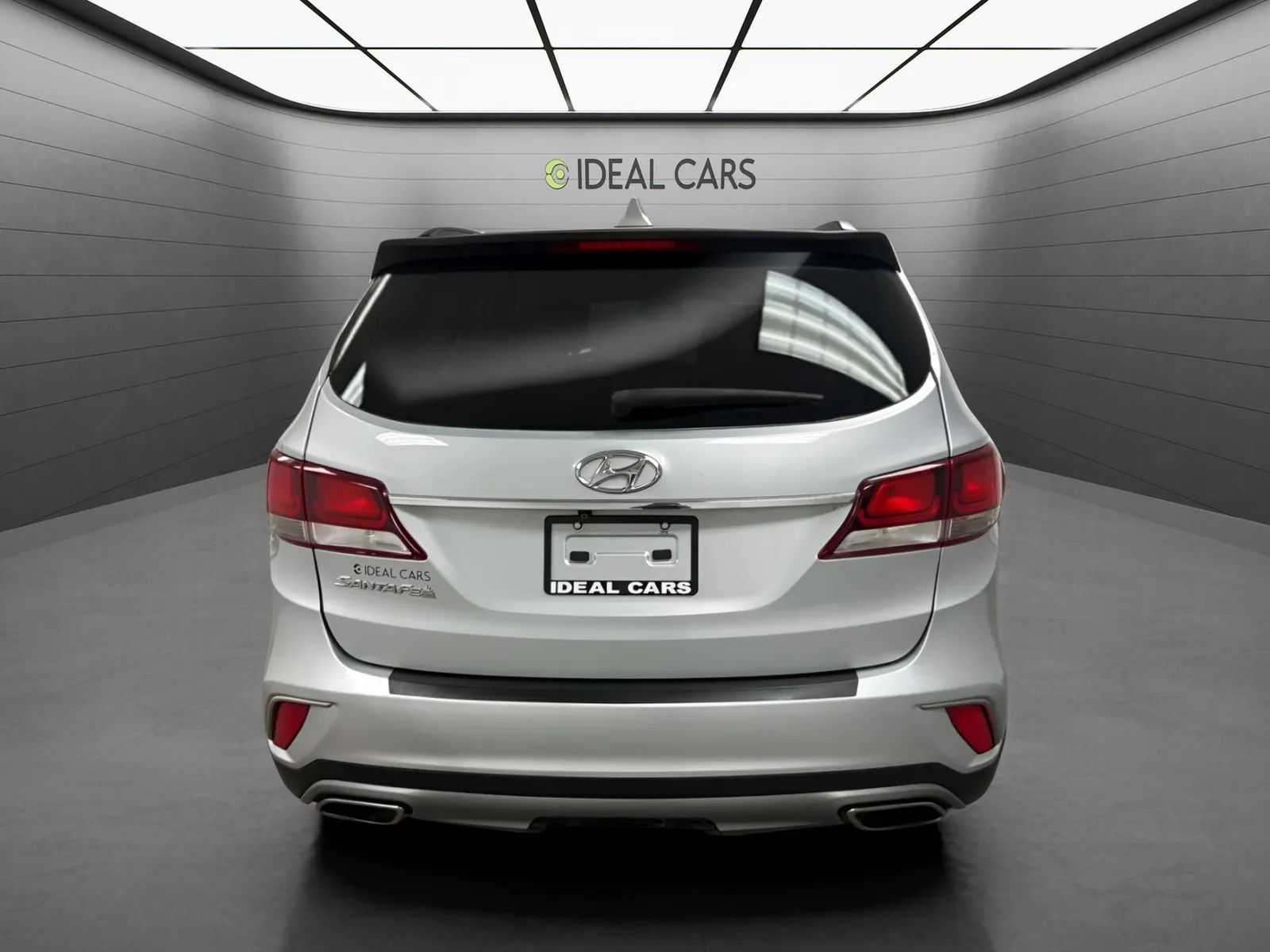 Used 2017 Hyundai Santa Fe SE FWD image 6