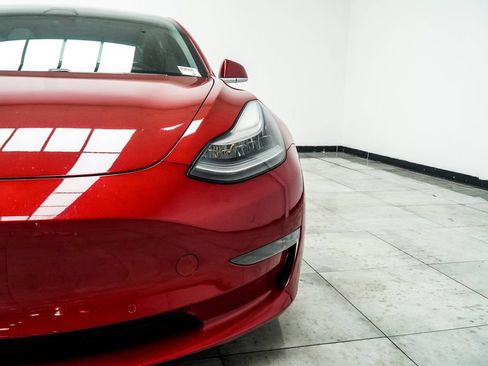 Used 2018 Tesla Model 3 Long Range AWD/4WD image 4