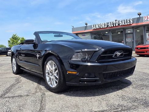 Used 2013 Ford Mustang Premium RWD image 1
