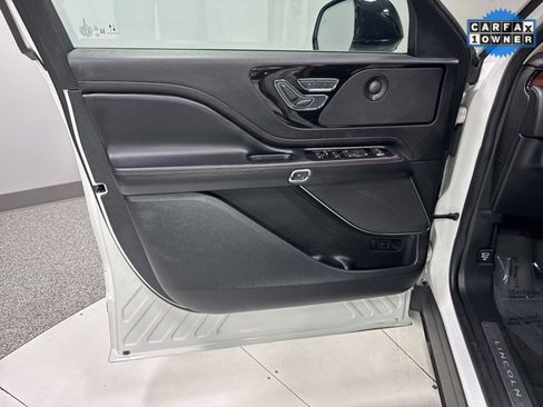 Used 2021 Lincoln Aviator Reserve w/ Elements Package Plus image 10