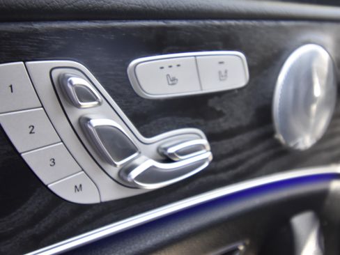 Used 2017 Mercedes-Benz E 300 image 13