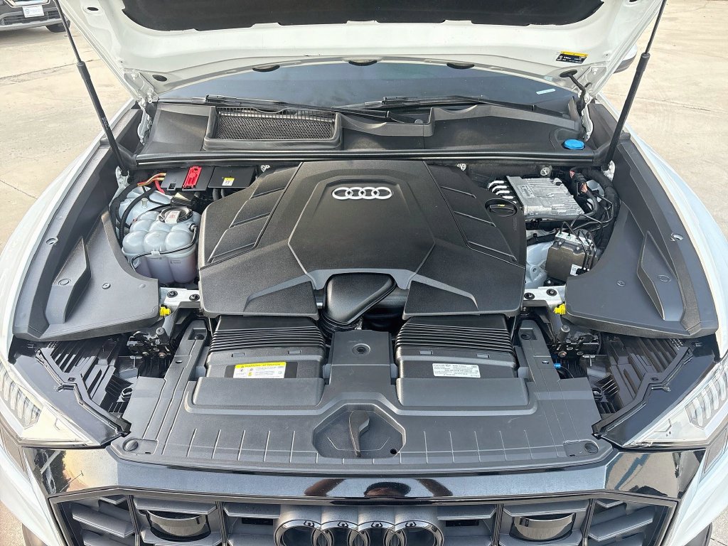 Used 2021 Audi Q8 Prestige w/ Prestige Package AWD/4WD image 43
