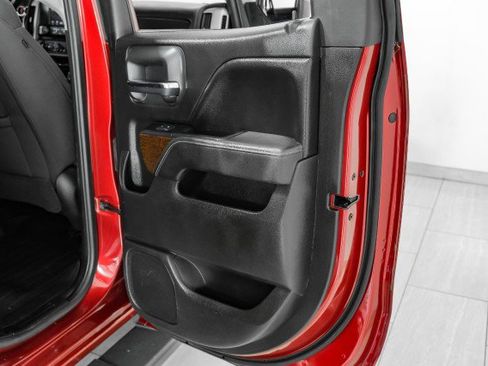 Used 2018 GMC Sierra 1500 SLE w/ SLE Value Package image 43