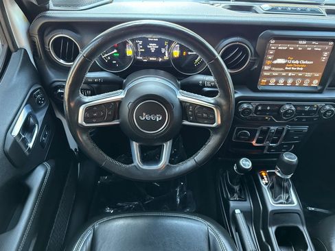 Used 2022 Jeep Wrangler Unlimited Sahara w/ Cold Weather Group image 13