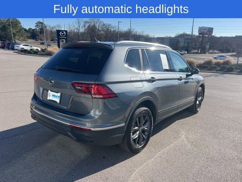 Certified 2023 Volkswagen Tiguan SE image 9