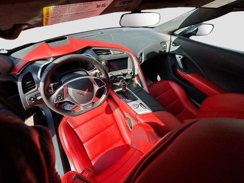 Used 2015 Chevrolet Corvette Z06 w/ 3LZ Preferred Equipment Group RWD image 25