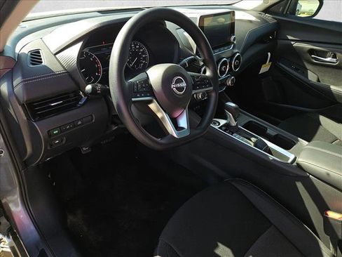 New 2025 Nissan Sentra SV image 9