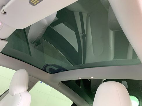 Used 2020 Tesla Model 3 Long Range image 30