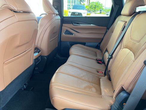 Certified 2023 INFINITI QX60 Sensory w/ Vision Package AWD/4WD image 16