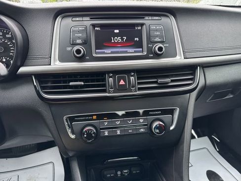 Used 2016 Kia Optima LX FWD image 15