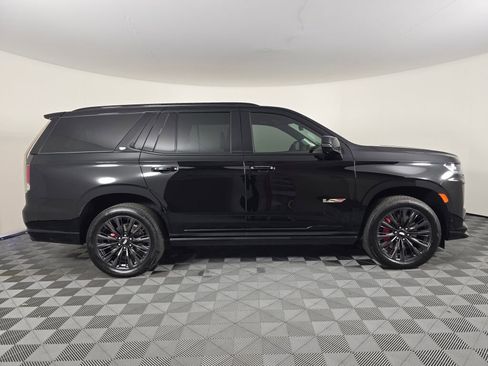 Used 2023 Cadillac Escalade V image 2