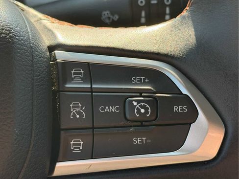 Used 2022 Jeep Compass Limited AWD/4WD image 22