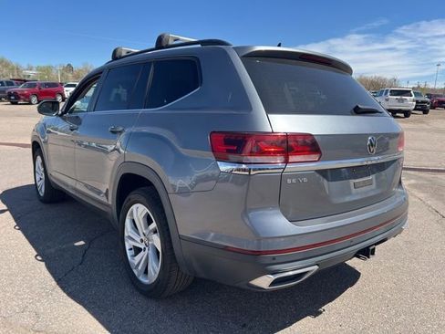 Used 2022 Volkswagen Atlas SE image 3