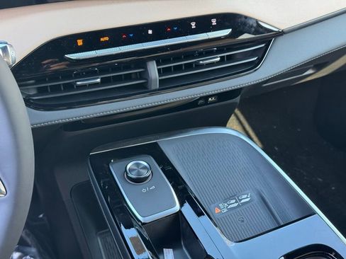 New 2026 Buick Enclave Preferred w/ Power Package image 32