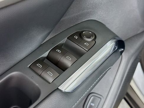 New 2026 Chevrolet Traverse LT image 18