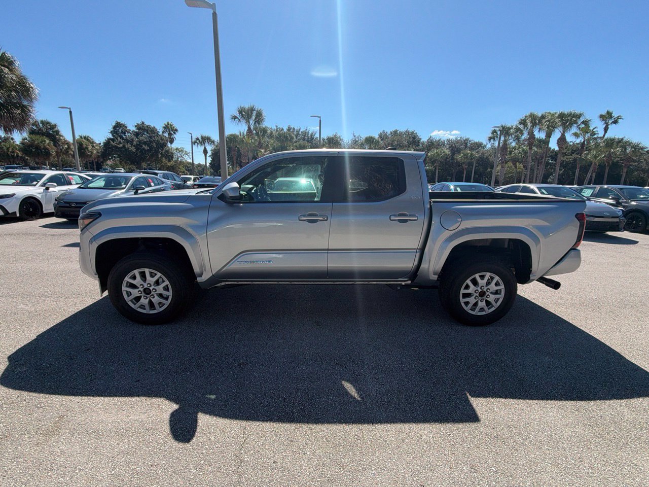 Used 2026 Toyota Tacoma SR5 AWD/4WD image 2