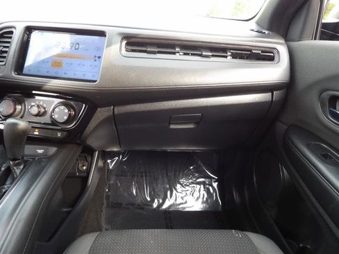 Used 2019 Honda HR-V Sport image 18