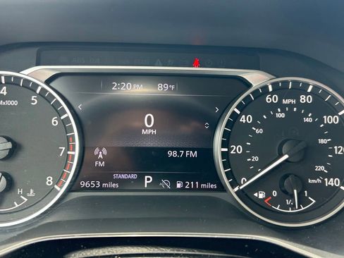 Certified 2025 Nissan Pathfinder SV FWD image 9