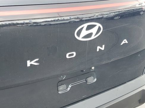 Used 2025 Hyundai Kona SEL image 34