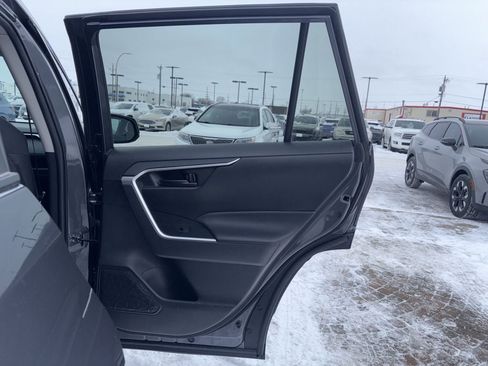 Used 2023 Toyota RAV4 LE image 40