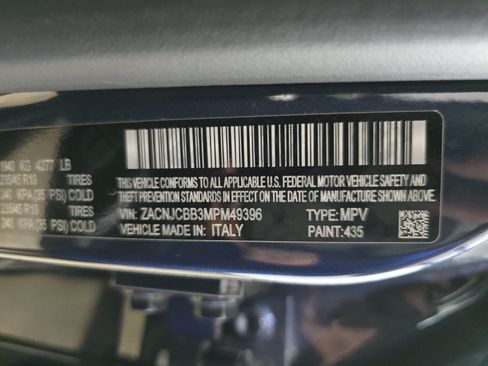 Used 2021 Jeep Renegade Latitude FWD image 31