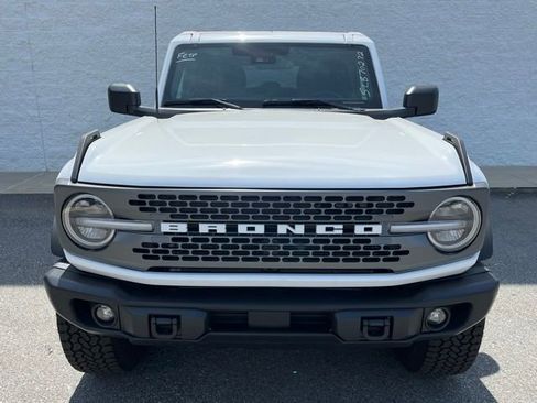 New 2025 Ford Bronco Badlands w/ Sasquatch Package AWD/4WD image 2
