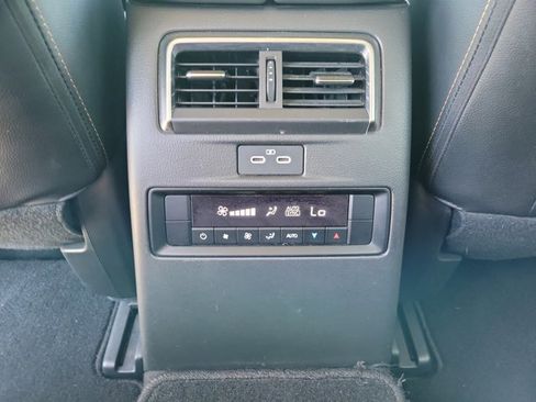 Used 2024 MAZDA CX-90 3.3 Turbo w/ Premium Package image 13