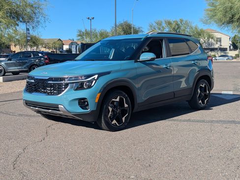 Used 2025 Kia Seltos EX w/ EX Sunroof Package image 6