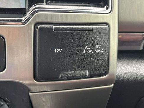 Used 2022 Ford F250 Platinum w/ FX4 Off-Road Package AWD/4WD image 22