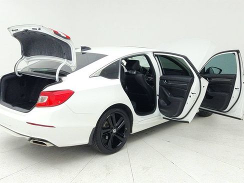 Used 2022 Honda Accord Sport image 12