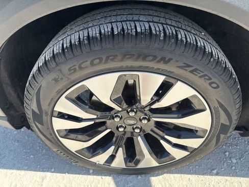 Used 2025 Ford Explorer Platinum w/ LUX Leather Package image 34