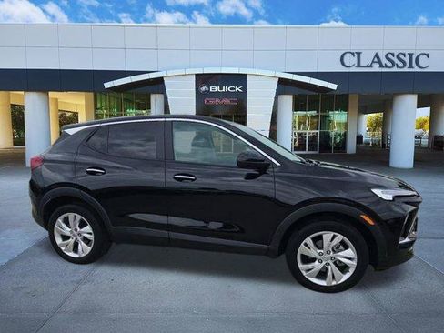 Used 2025 Buick Encore GX Preferred FWD image 9