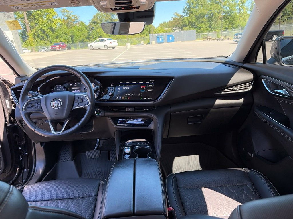 Used 2022 Buick Envision Avenir w/ Technology Package II FWD image 24