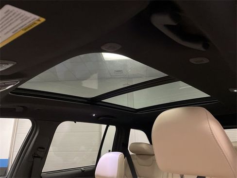 Used 2022 Jeep Grand Cherokee Limited 4xe w/ Luxury Tech Group II image 22