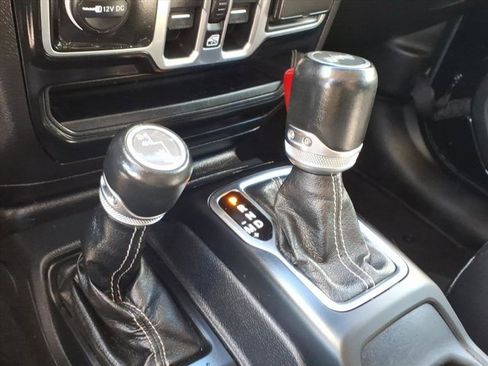 Used 2022 Jeep Wrangler Unlimited Sahara w/ Safety Group image 15