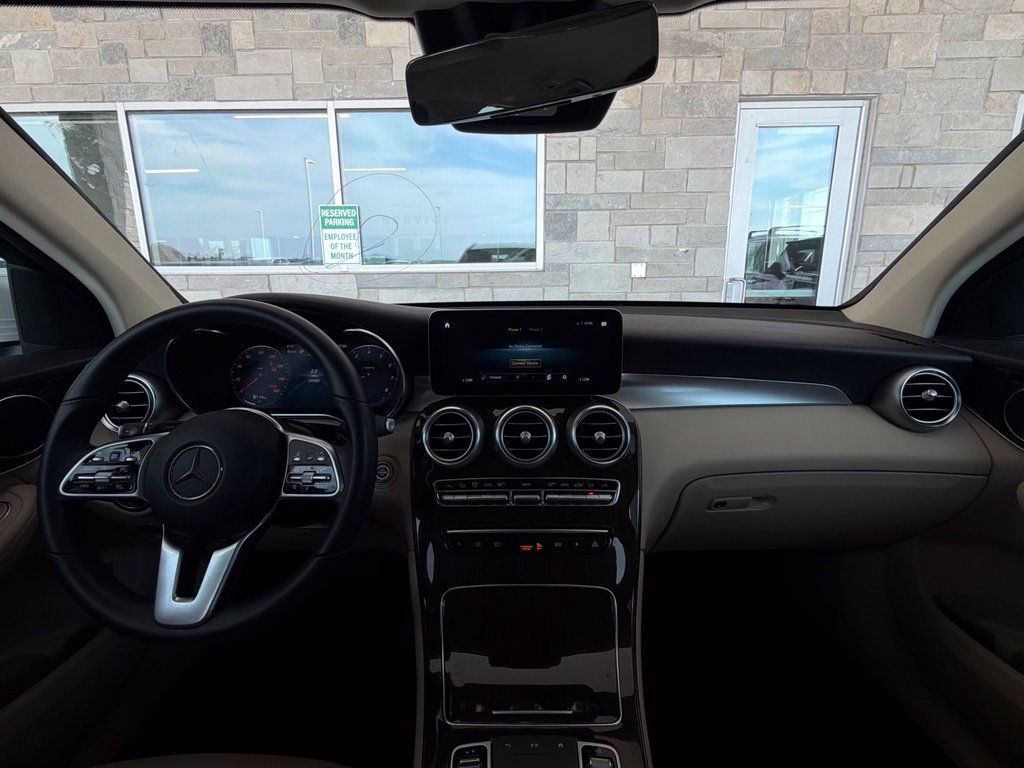 Used 2022 Mercedes-Benz GLC 300 w/ Premium Package Lite image 26