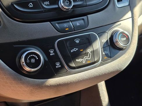 Used 2022 Chevrolet Malibu LS image 26