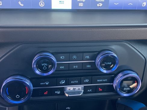 Certified 2023 Ford Bronco Outer Banks AWD/4WD image 28