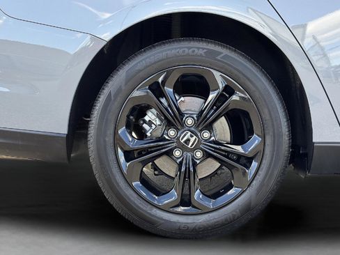 Certified 2025 Honda Accord SE image 10